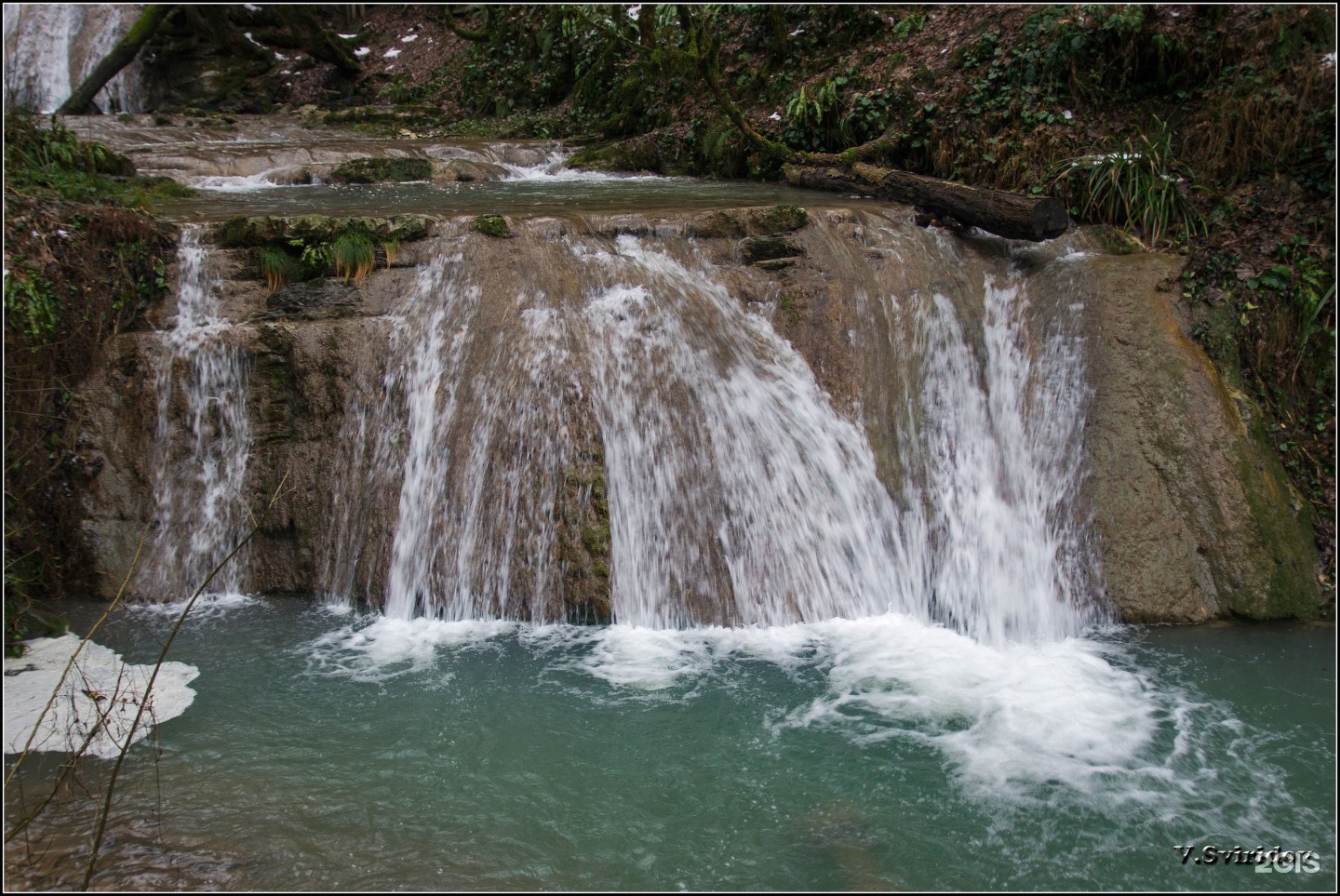 33 Водопада на реке Шахе