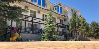 Анапа: Отель Уральские самоцветы
