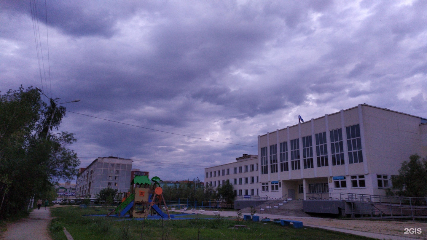 Якутск 10. 10 Школа Якутск. МОБУ СОШ 10 им д.г Новопашина. Средняя общеобразовательная школа № 10 имени д. г. Новопашина, Якутск. Школа номер 15 Якутск.