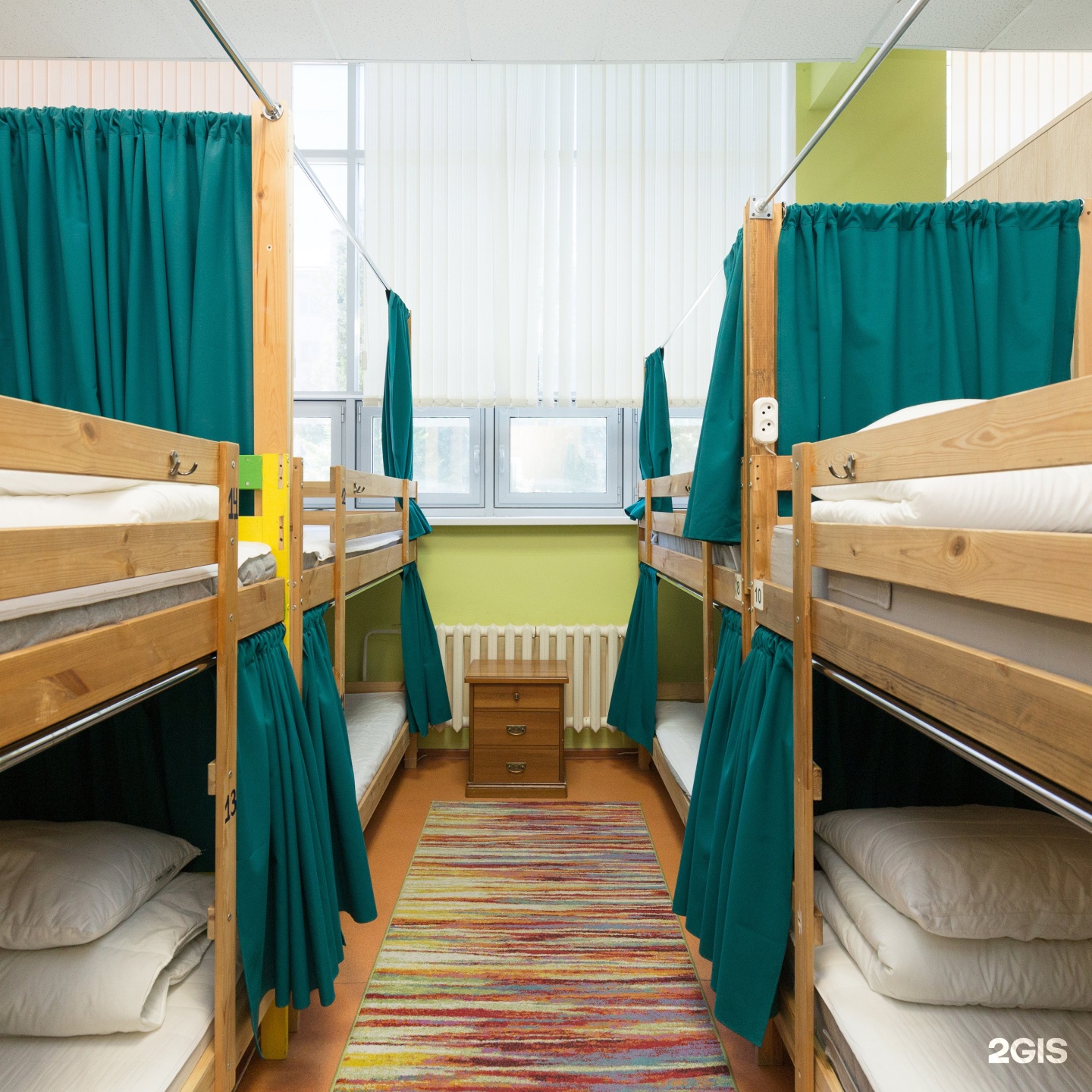 Days hostel. Революционная 68 Уфа хостел. Хостел 7 Days. 7 Дней хостел Уфа. Green Hostel Уфа.