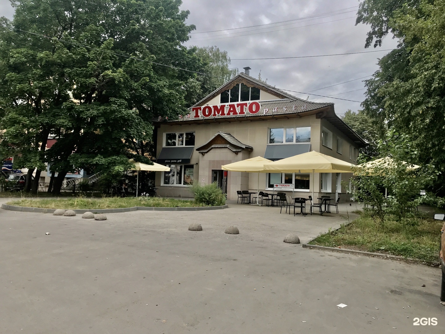 Томато рязань. Пиццерия в Гагарине Смоленской области. Томато Гагарина фото. Пиццерия Гуково Гагарина номер телефона.