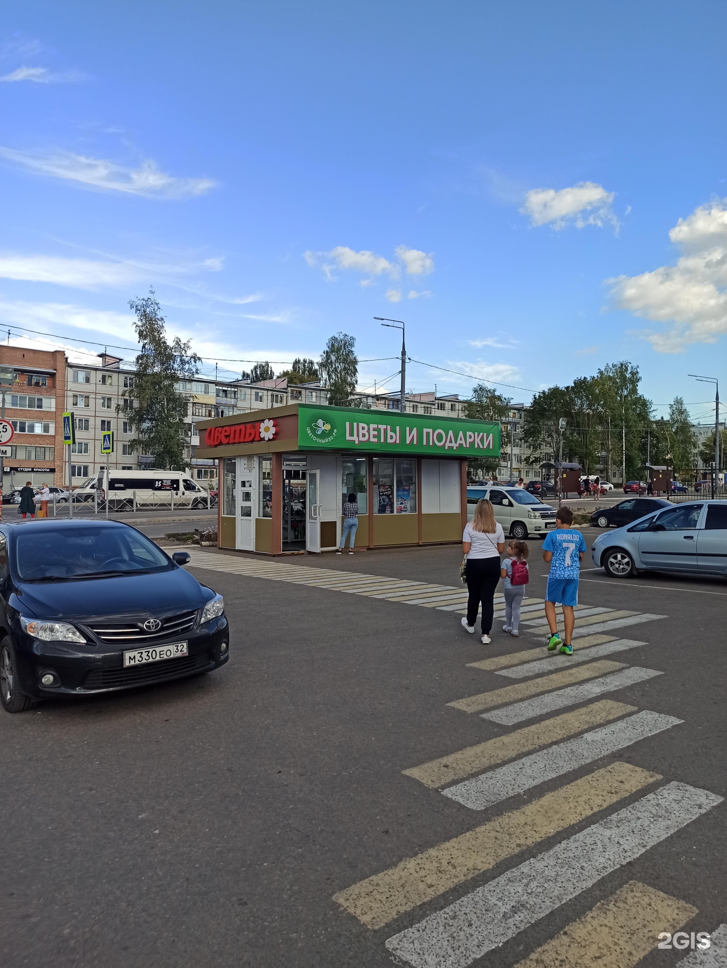 Ул Авиационная 11 Брянск. ТЦ Эдельвейс Брянск Авиационная 11. Брянск Авиационная улица 11 мастех. Айсберг, Брянск, Авиационная улица.