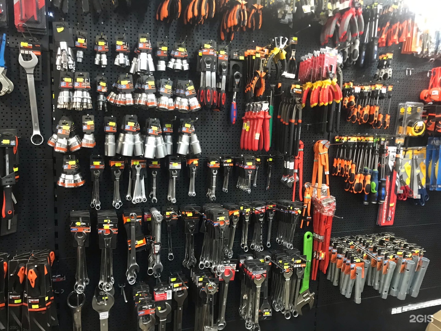 монтажников 39