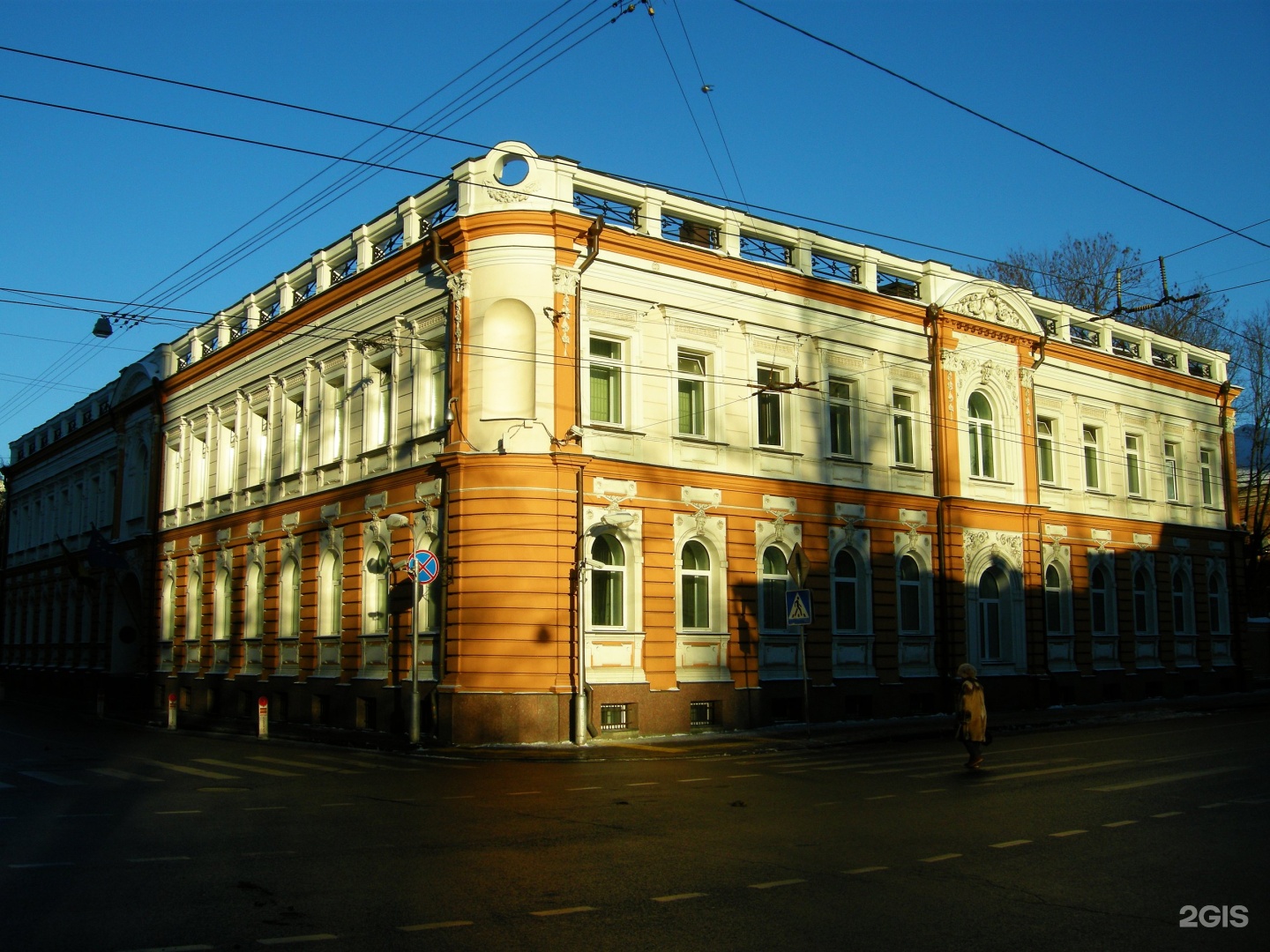 Посольство Испании в Москве. Здание посольства Испании в Москве. Генеральное консульство Испании в Москве. Посольство России в Испании.