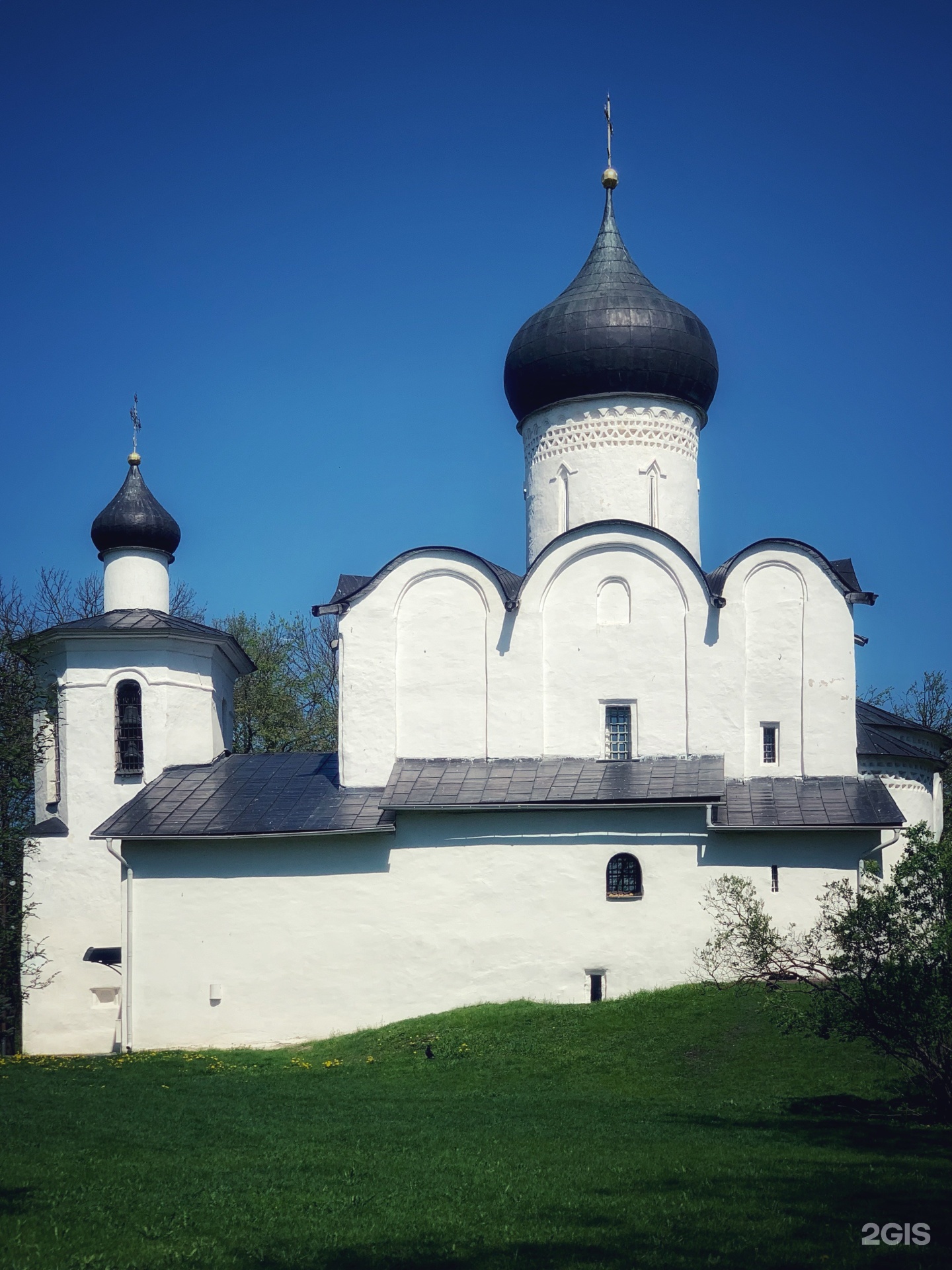 Храм Василия на Горке в Пскове. Церковь Василия Великого. Церковь св Василия на Горке Псков 2022. Храм Василия Великого на Едке.