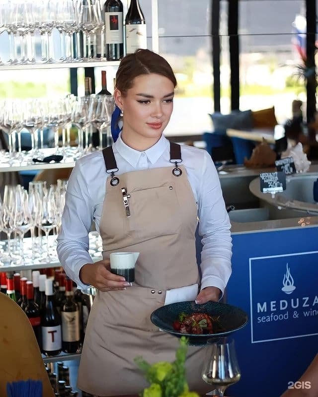 Кафе медуза пермь ленина 64 меню. Пермь улица ленина 64 meduza seafood wine. Пермь улица ленина 64 meduza seafood wine. Ресторан medusa пермь. Meduza seafood & wine.