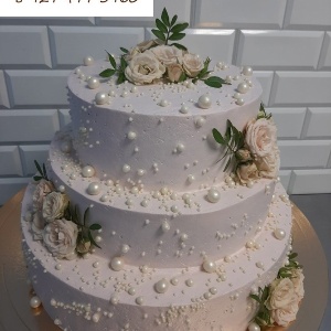 Фото от владельца Cake atelier, мастерская тортов