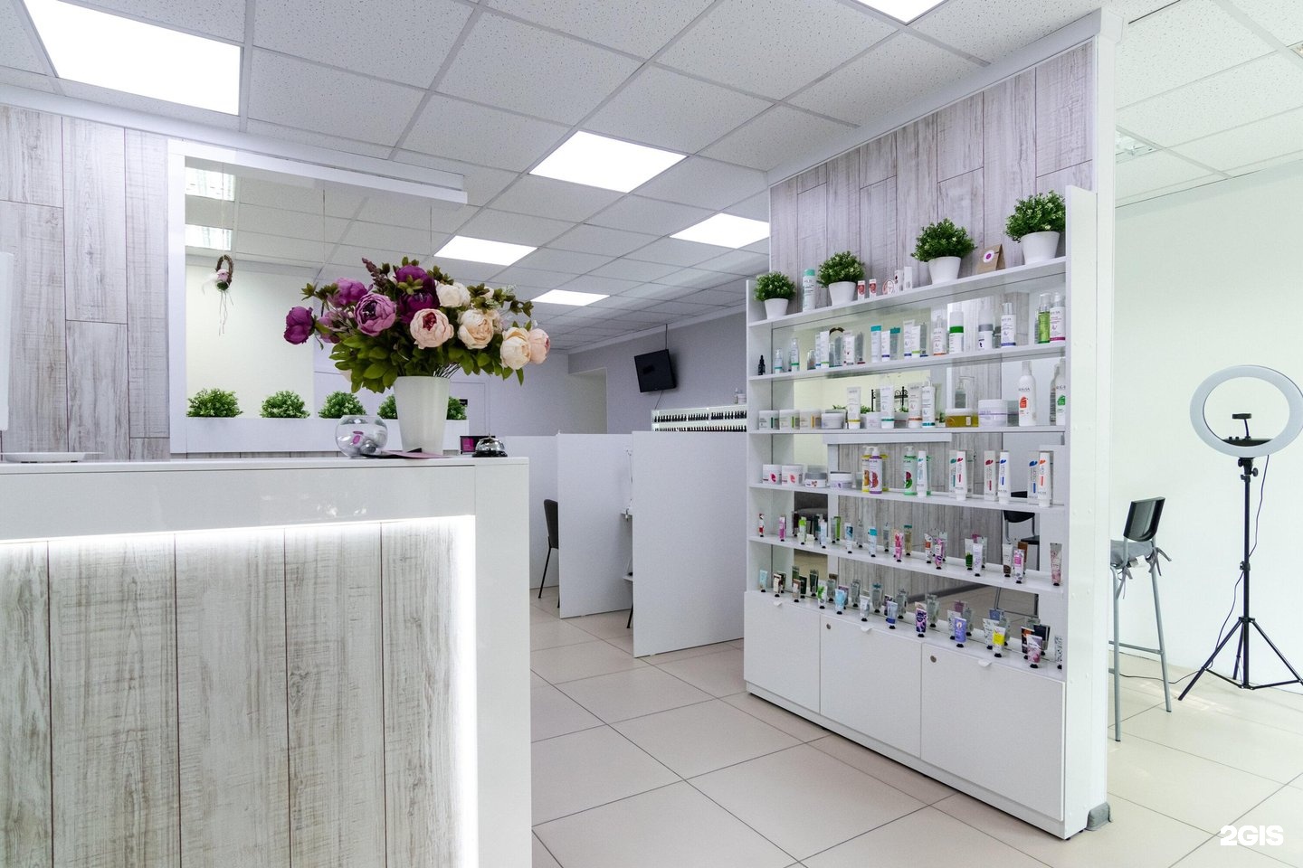 Ногтевая студия Томск. Sweet Nail Studio Томск сайт. Салон ногти Томск.