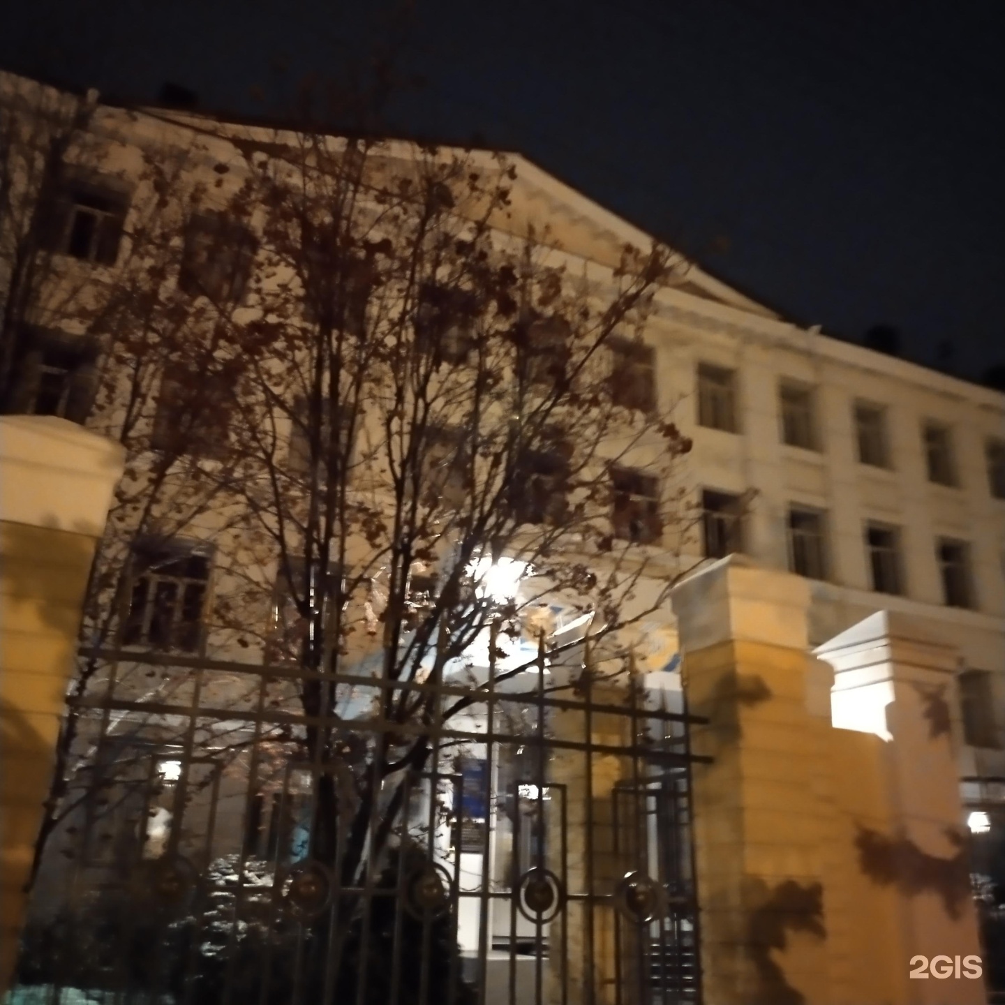 111 лицей отзывы. 111 лицей отзывы. Школа 111 новокузнецк. Мб ноу лицей 111 новокузнецк. Директор 111 лицея новокузнецк.