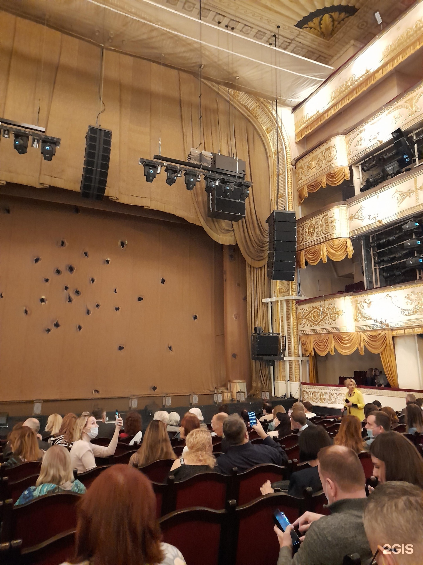 театр оперетты москва зала с местами