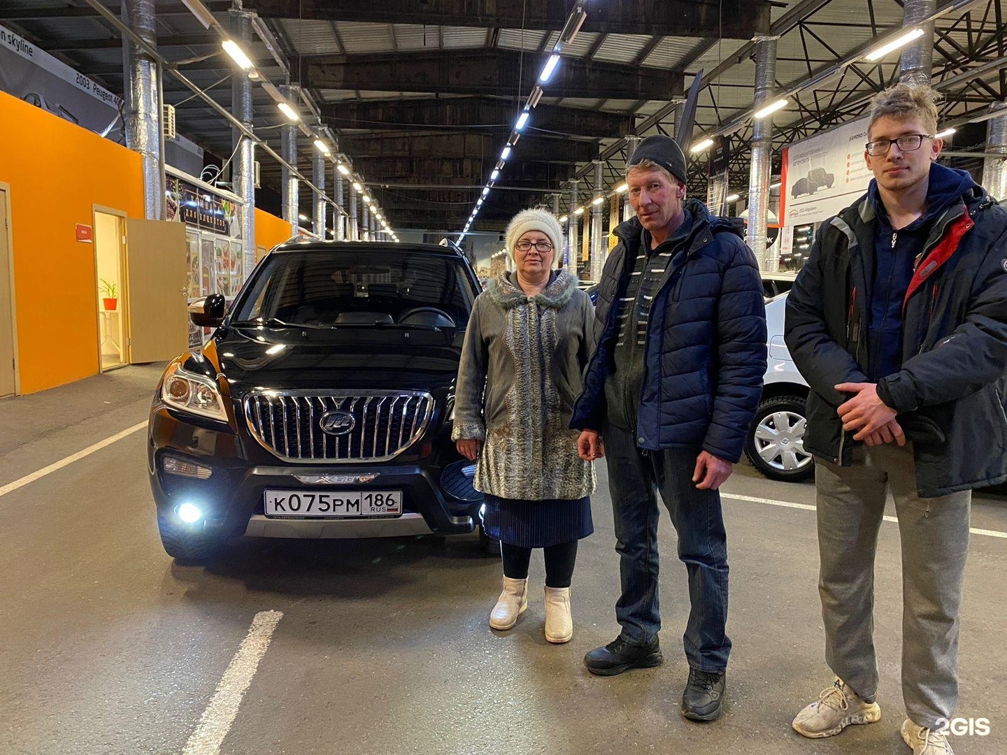 Пробег омск. Евразия эксперт Омск автомобили. Евразия эксперт Автоцентр в Омске авто с пробегом. Автоцентр Евразия эксперт Омск на Волгоградской. Ключ авто Омск 31 рабочая 1а, Омск.