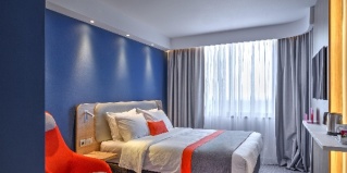 Алматы: Отель Holiday Inn Express