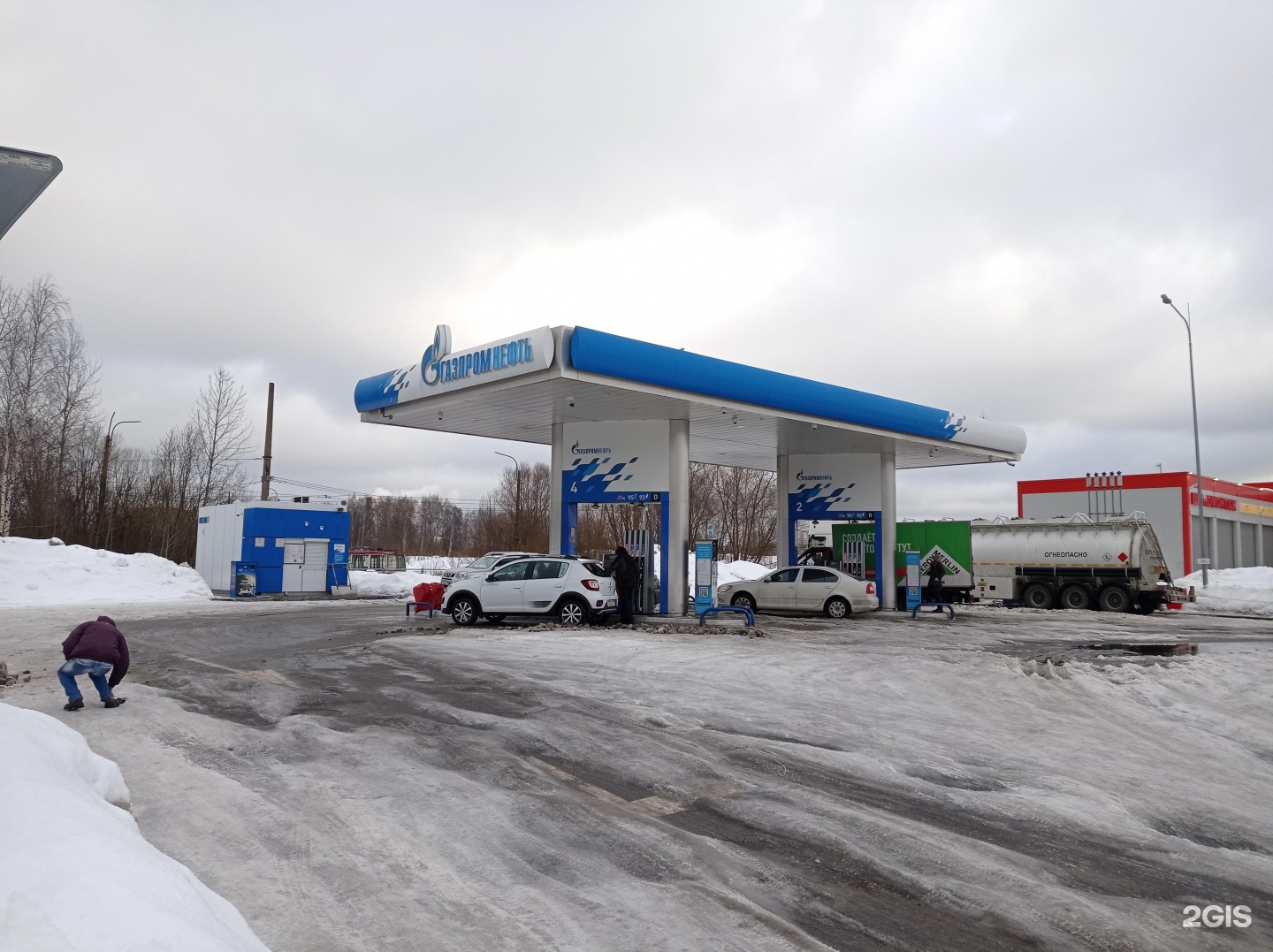 дачная. ннк заправки приморский край. улица азс. оператор азс газпромнефть. газпром нефть азс.