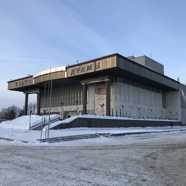 Томский театр драмы. Губернаторский квартал Томск. Томский театр драмы орден. Томский государственный областной театр драмы площадь Ленина, 4 фото.