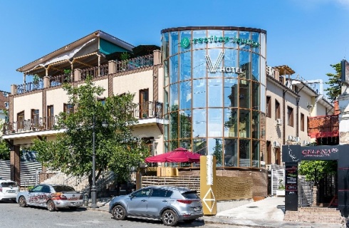 Владивосток: Отель V Hotel&Rooftop lounge