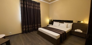 Астрахань: Отель Imperial