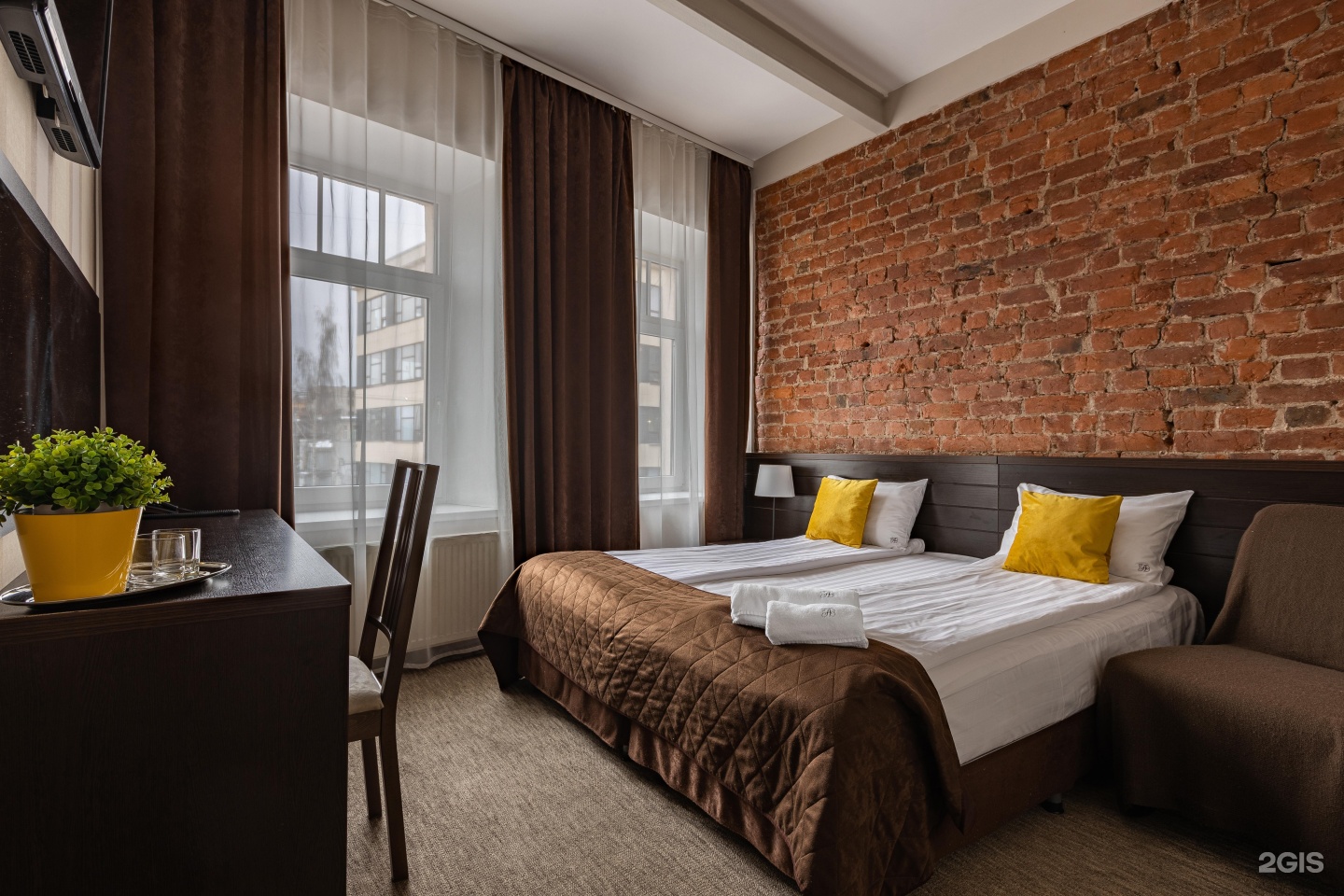 Столичные номера. Столичные номера. Отель волгоград 5 звезд. Бутик-отель столица гатчина лев. Отель волгоград 5.