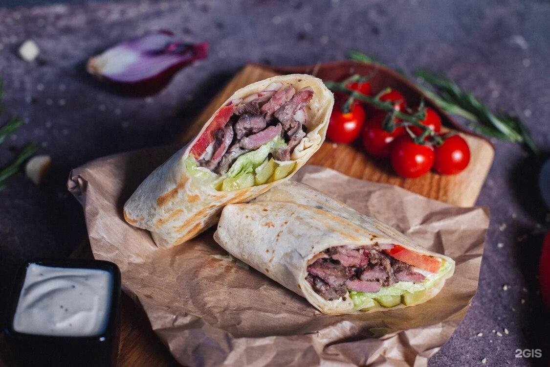 Chef doner. Шеф Донер. Королевская шаурма. Шеф шаверма. Шаурма Южно Сахалинск.