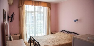 Ольгинка: Гостевой дом Морской бриз