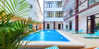 Геленджик: Отель Сальвадор holiday hotel&aqua-zone