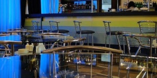 Судоверфь: Отель Бригантина