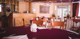 Элиста: Отель Белый лотос