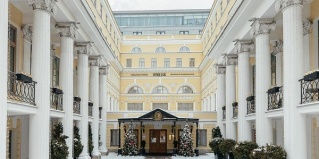 Санкт-Петербург: Отель Официальная гостиница музея Государственный Эрмитаж