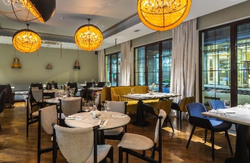 Москва: Отель Времена года