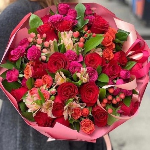 Фото от владельца Доставка цветов18.ру, служба доставки цветов и подарков