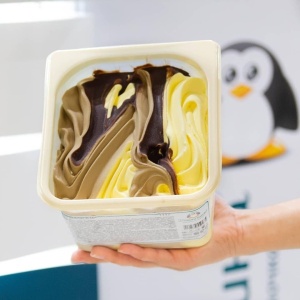 Фото от владельца 33 пингвина, магазин мороженого