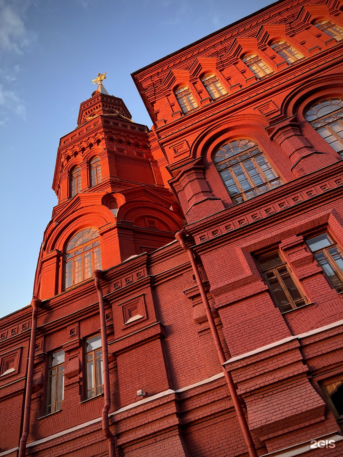 Исторический музей в Москве. Музей Москвы. Музей на красной площади. Музей с красными стенами.