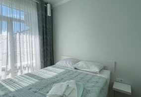 Отель Артлайт в Сириусе