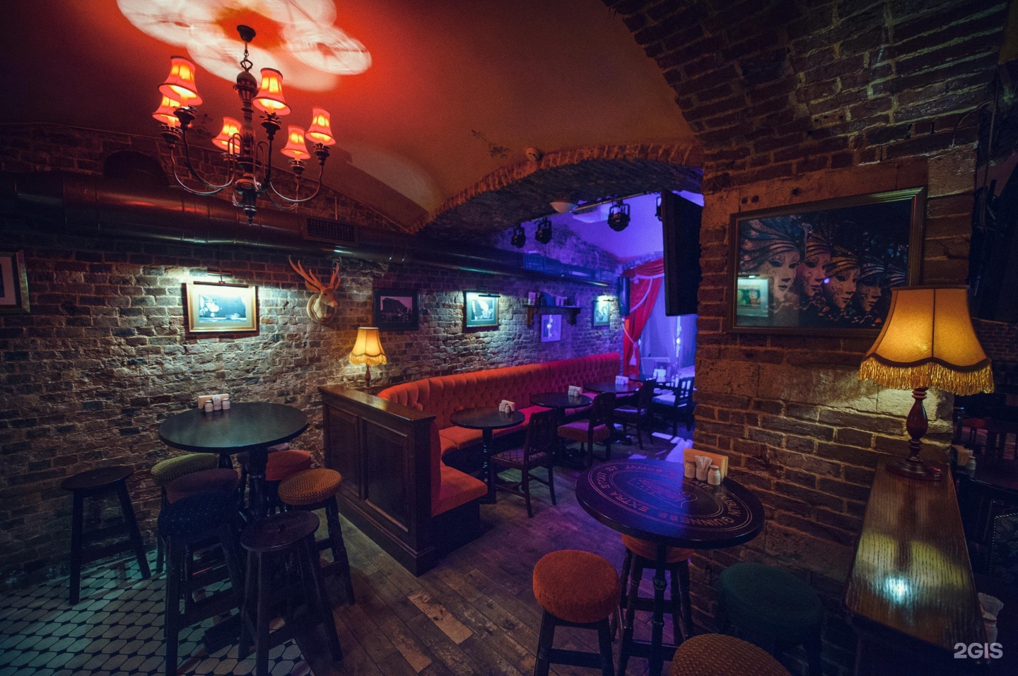 Фото от владельца Punch & Judy Pub.