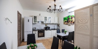 Геленджик: Гостевой дом Три Восьмёрки