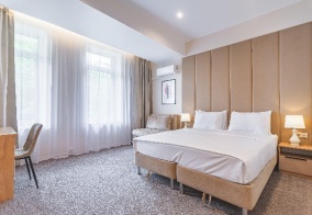 Отель Kinney hotel sea view в Владивостоке