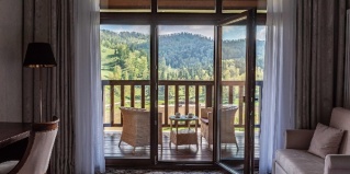 Майминский район: Отель Cosmos Collection Altay Resort