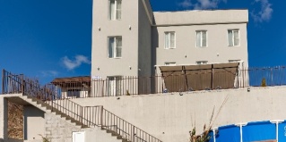 Вардане: Гостевой дом Первый Солнечный