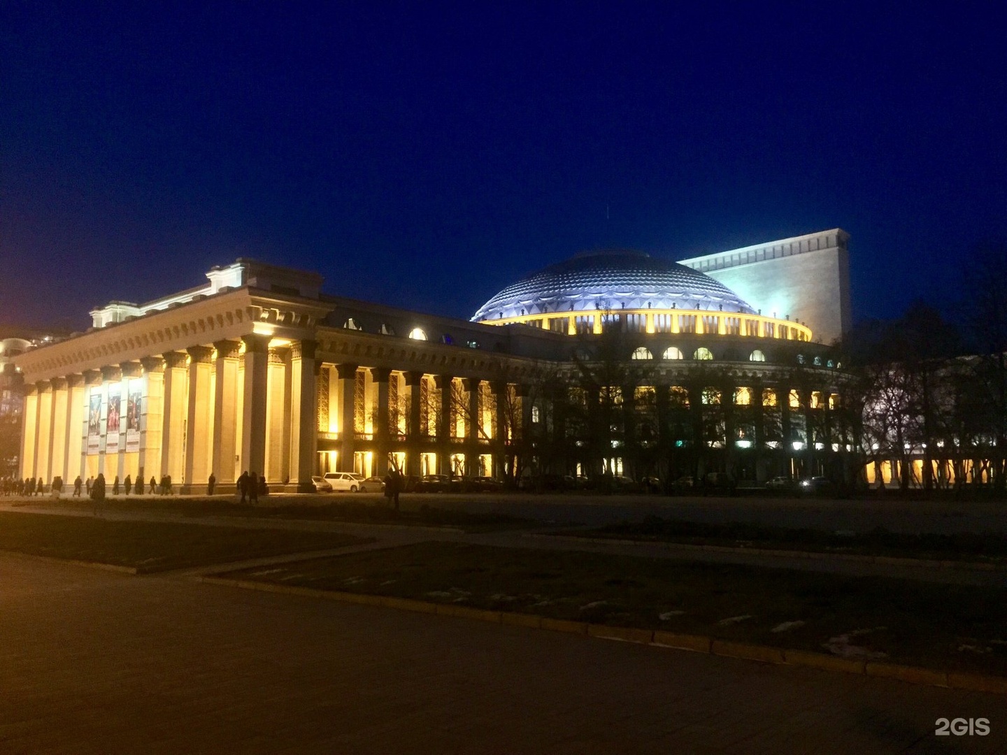 Фото оперного театра в новосибирске