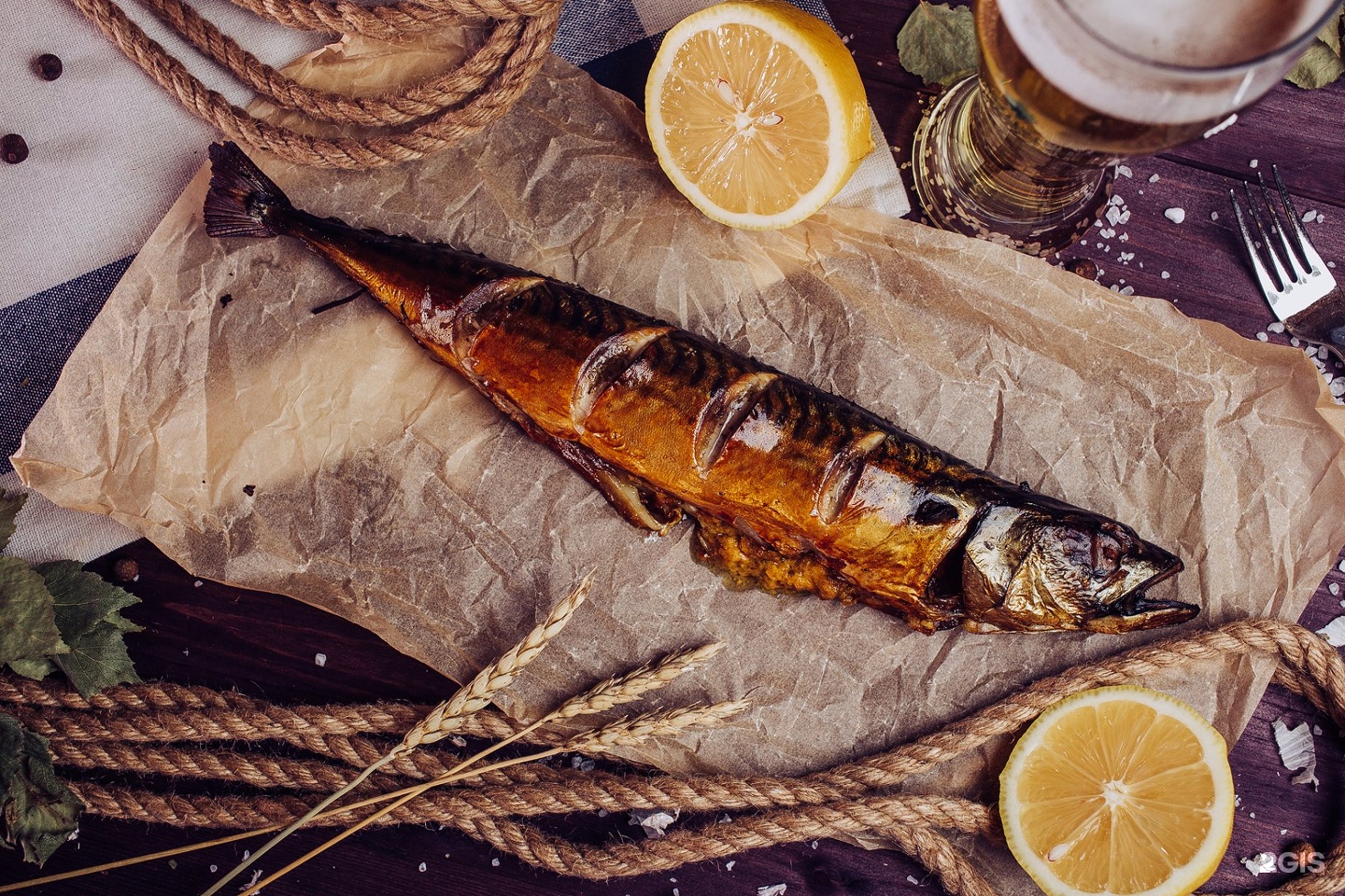 Скумбрия горячего. Скумбрия горячего копчения ресторан. Скумбрия бабочка горячего копчения. Скумбрия с сыром горячего копчения. Копченый рыба Финляндия.