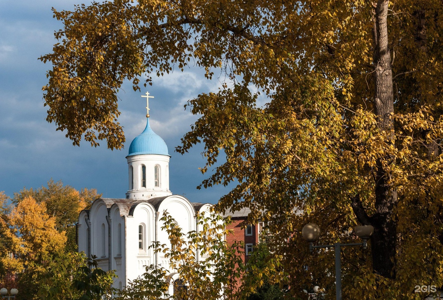 Храм рождества волжский. Храм Рождества Христова Рубцовск. Церковь Рождества Христова (Иркутск). Собор Рождества Христова Братск. Храм Рождества Христова в Иркутске 2.