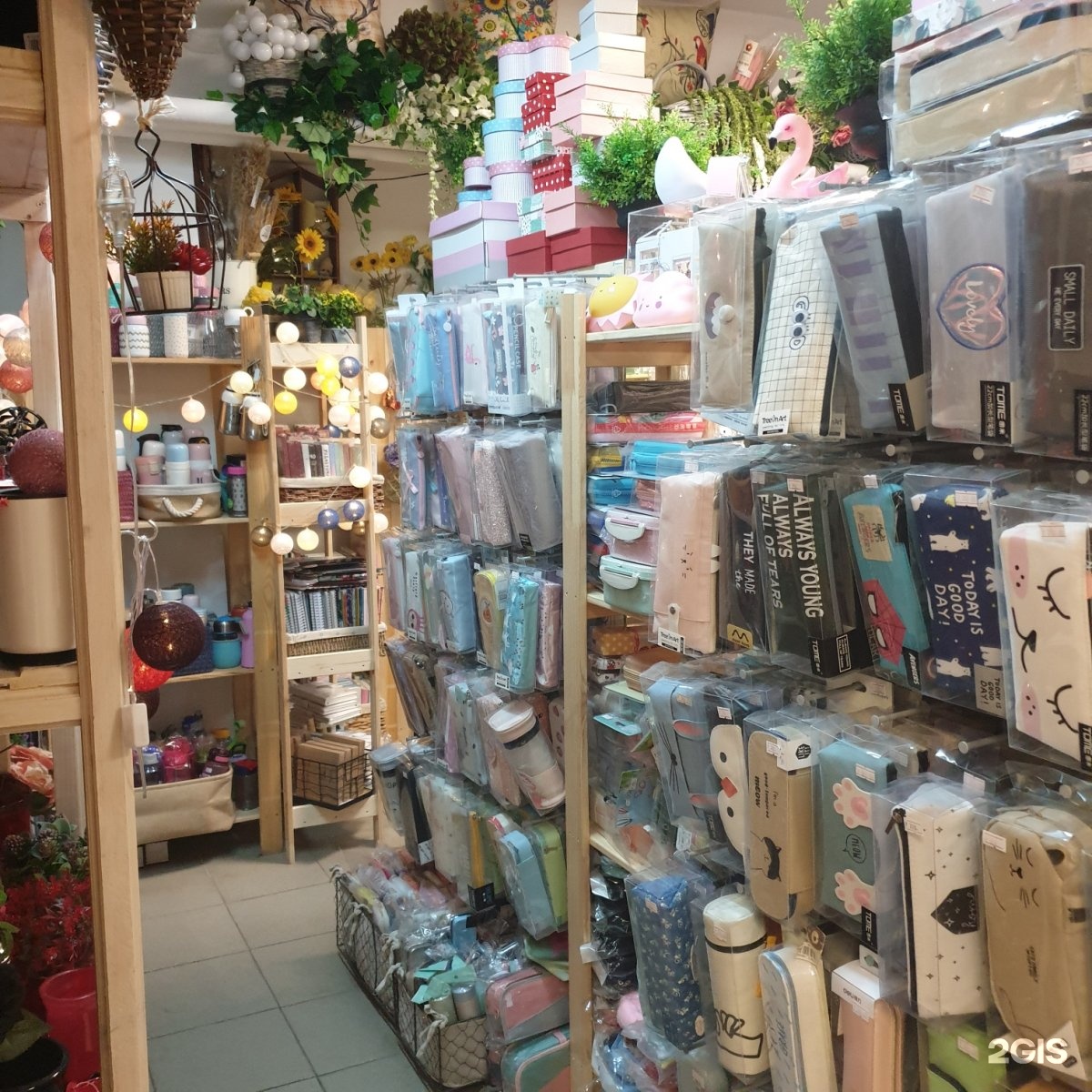 салон лепного декора. парикмахерская с лепниной. элит декор иркутск. Decor иркутск. элит декор.