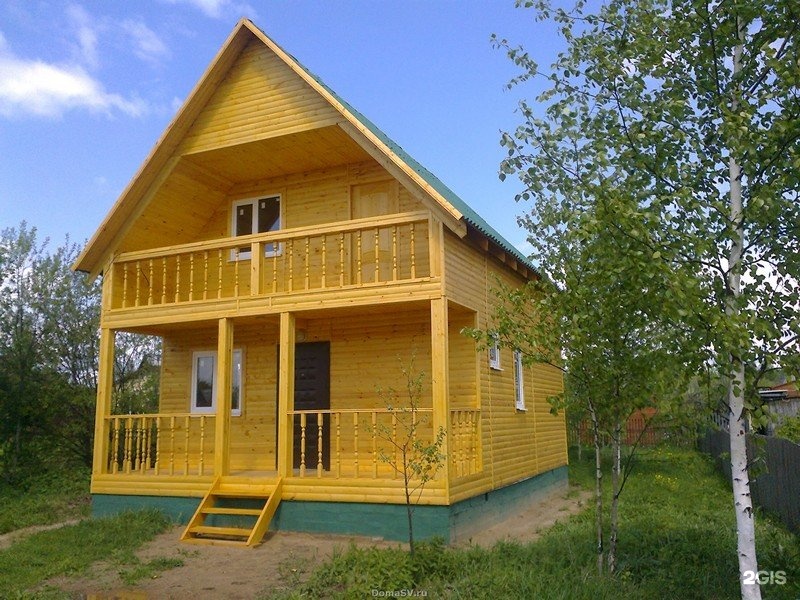 Дачный домик с балконом фото.