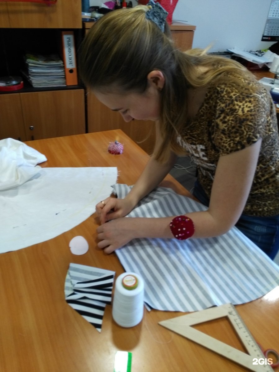 Мастер класс по шитью для начинающих. Игольница пончик из фетра. Игольница бублик. Лоскутное шитье квилт техника. Рукоделие из ткани.