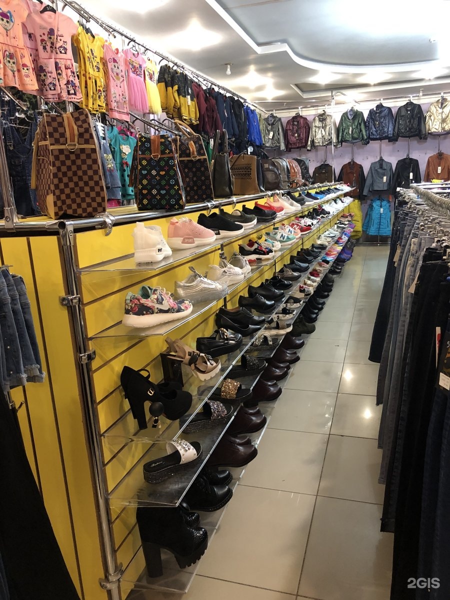 Одежда торжок. Музей золотного шитья торжка. Музей золотого шитья в торжке. Торжокские золотошвеи фабрика. Одежда торжок.