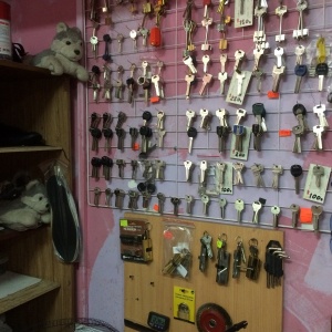 Фото от владельца Дока+, мастерская по ремонту обуви и изготовлению ключей