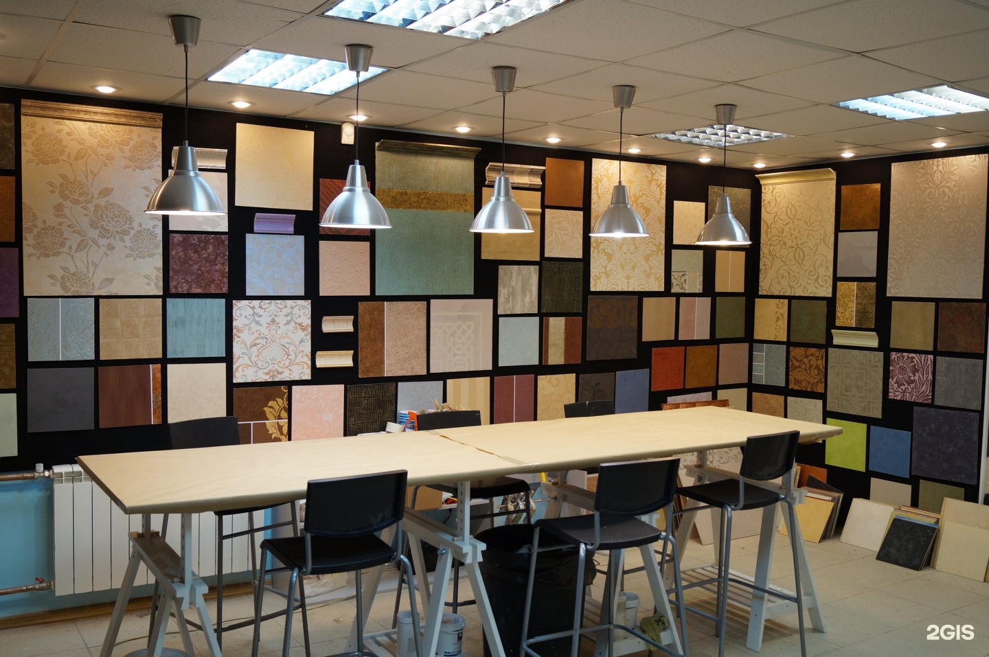 магазин декоративных покрытий. магазин декоративных материалов. декор-центр, оренбург. интерьер магазина лепнины decor dizayn. Decor center екатеринбург.