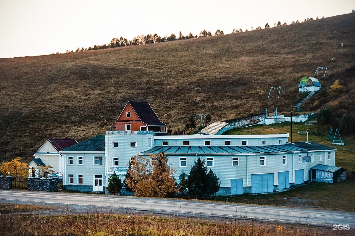 Села веселая гора. Гора веселая Алтайский край. Развлекательный комплекс гора весёлая село ая. Туристический комплекс Веселые горы. Веселая гора Алтайский район.