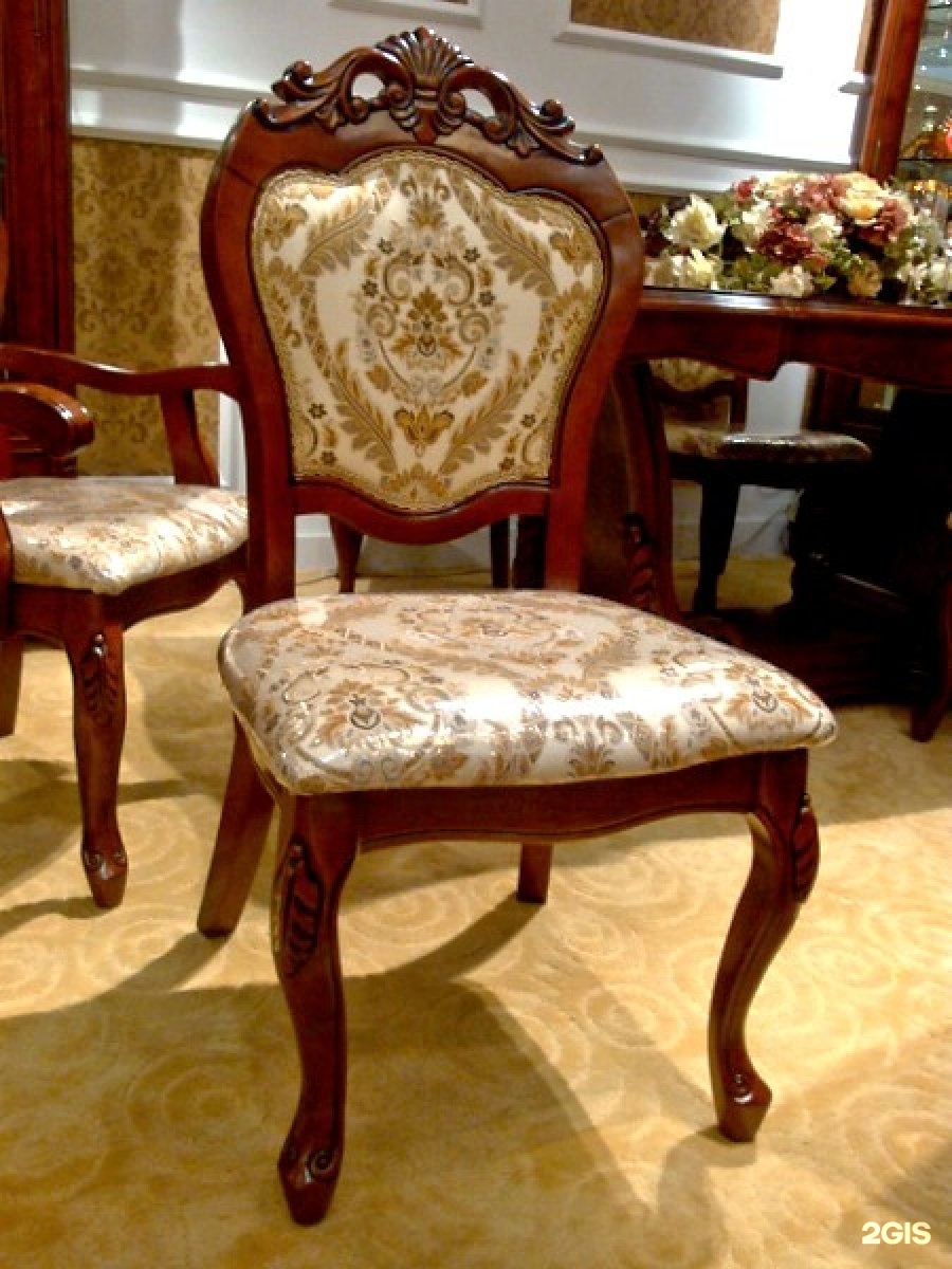 Царские стулья для гостиной