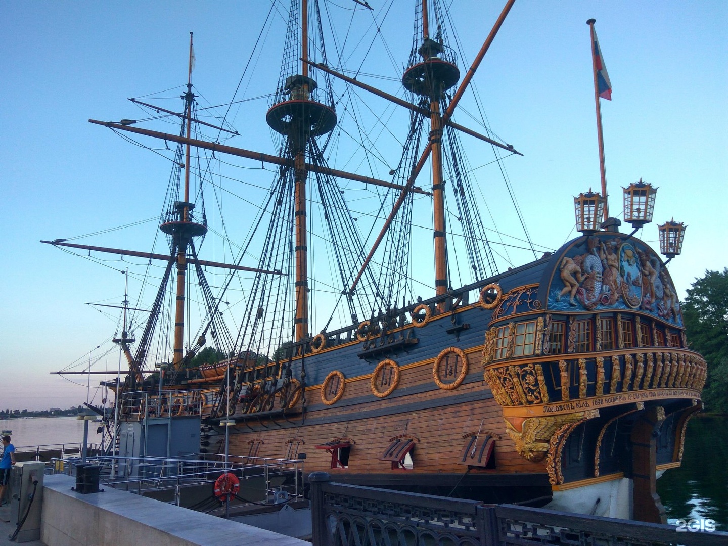 Корабль в воронеже на адмиралтейской площади