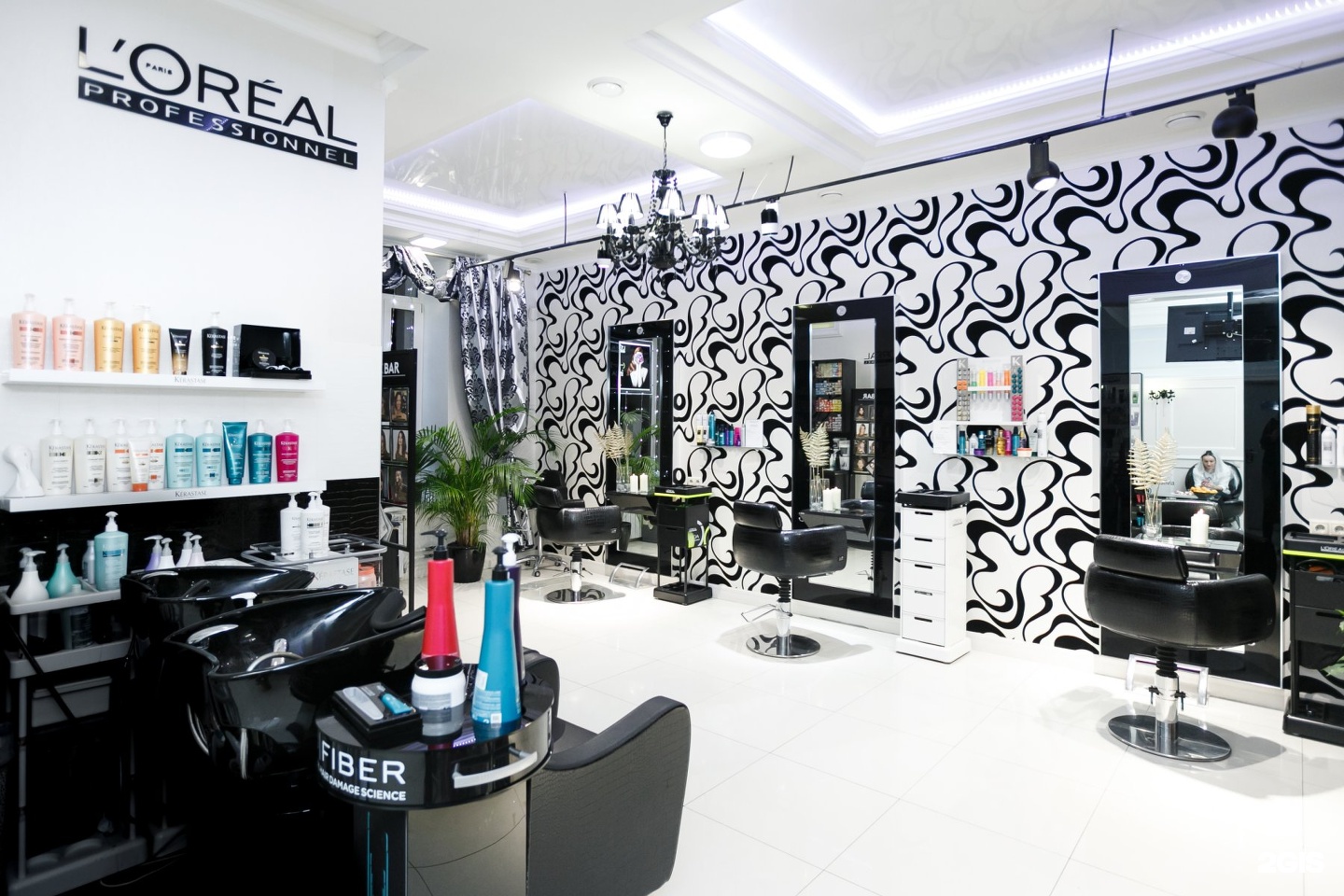 Beauty studio. Сил Бьюти Новодмитровская. Салон красоты Сильвия. Салон красоты Сильвия большая Академическая. Салон красоты Beauty.